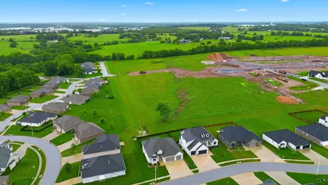 View/Area - 4411 E Hidden Oak St, Springfield, MO 65802 photo 5 of 12