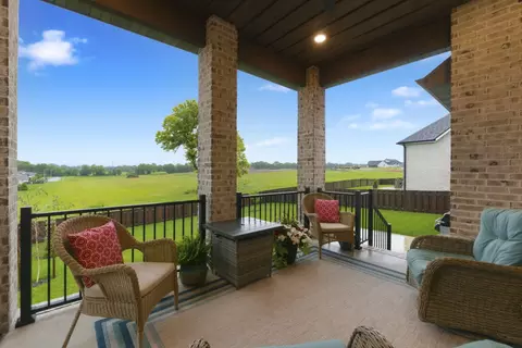 Exterior - 4411 E Hidden Oak St, Springfield, MO 65802 photo 6 of 16