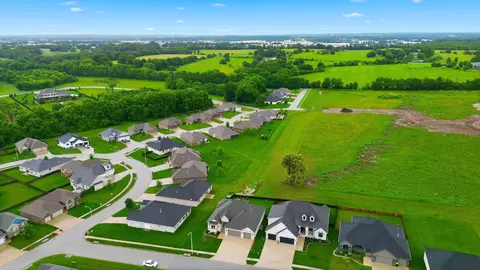 View/Area - 4411 E Hidden Oak St, Springfield, MO 65802 photo 4 of 12