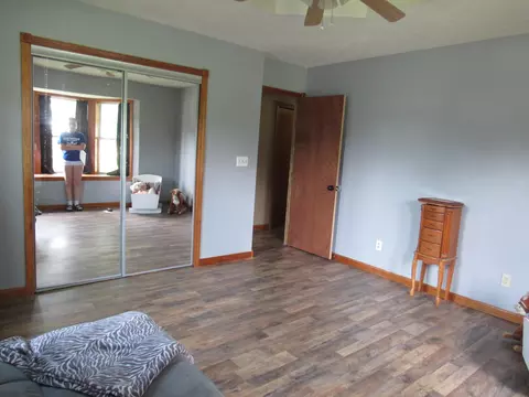 Bedroom - 547 N Dill St, Marshfield, MO 65706 photo 7 of 8