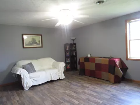 Living - 547 N Dill St, Marshfield, MO 65706 photo 6 of 6