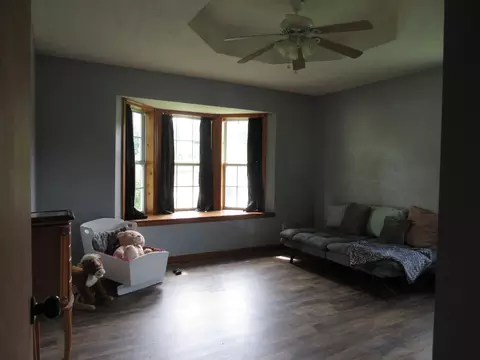 Bedroom - 547 N Dill St, Marshfield, MO 65706 photo 6 of 8