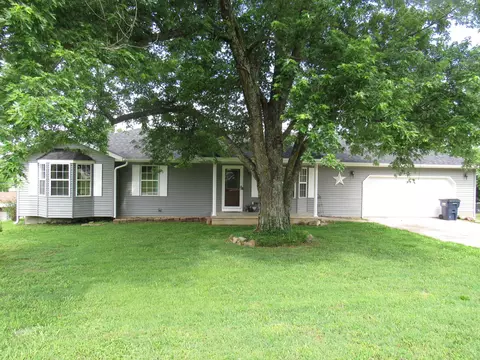Exterior - 547 N Dill St, Marshfield, MO 65706 photo 3 of 6