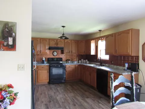 Kitchen - 547 N Dill St, Marshfield, MO 65706 photo 7 of 8