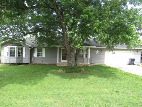 547 N Dill St, Marshfield, MO 65706