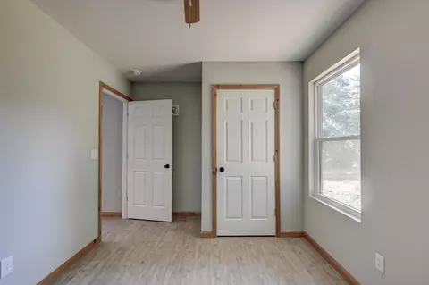 Bedroom - 717 Benham Ave, Neosho, MO 64850 photo 11 of 11