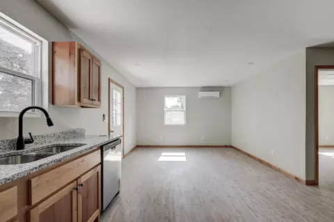 Living - 717 Benham Ave, Neosho, MO 64850 photo 5 of 5