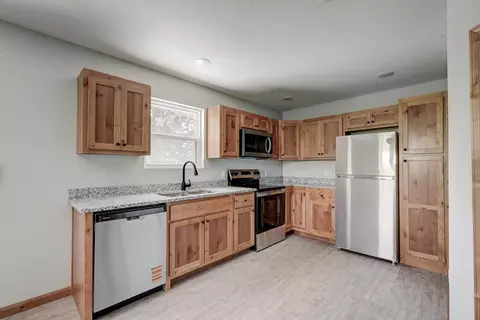 Kitchen - 717 Benham Ave, Neosho, MO 64850 photo 1 of 4