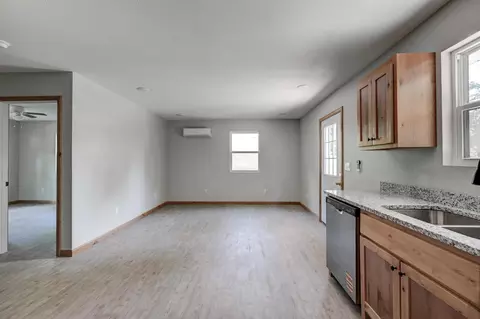 Living - 717 Benham Ave, Neosho, MO 64850 photo 3 of 5