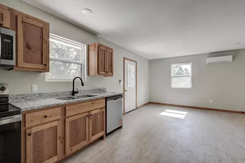 Kitchen - 717 Benham Ave, Neosho, MO 64850 photo 4 of 4