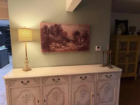Entry Way - 1910 E Greenwood St, Springfield, MO 65804 photo 2 of 4
