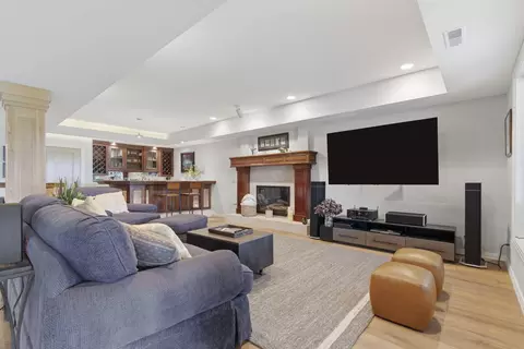 Living - 3711 E Castlebay Ct, Springfield, MO 65809 photo 8 of 9