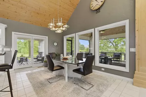 Dining - 3711 E Castlebay Ct, Springfield, MO 65809 photo 1 of 9
