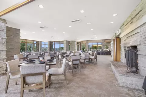 Dining - 3711 E Castlebay Ct, Springfield, MO 65809 photo 6 of 9