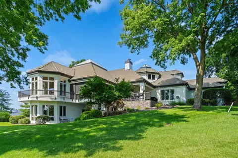 Exterior - 3711 E Castlebay Ct, Springfield, MO 65809 photo 12 of 26