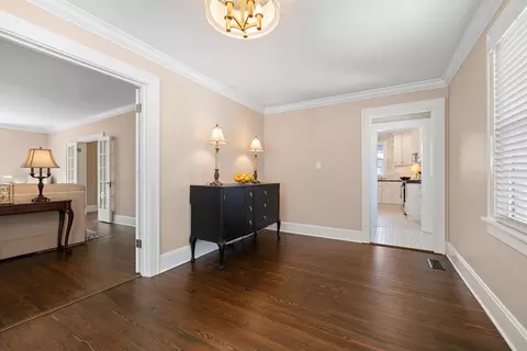 Entry Way - 1307 E Delmar St, Springfield, MO 65804 photo 9 of 20