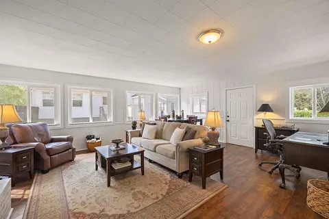Living - 1307 E Delmar St, Springfield, MO 65804 photo 5 of 6