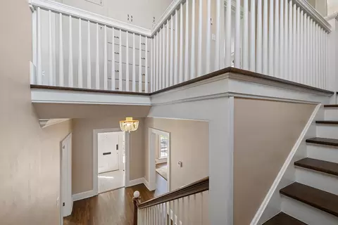 Entry Way - 1307 E Delmar St, Springfield, MO 65804 photo 16 of 20