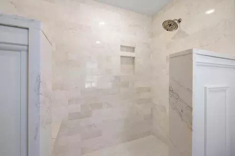 Bath - 1307 E Delmar St, Springfield, MO 65804 photo 3 of 8