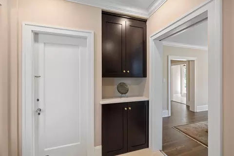Entry Way - 1307 E Delmar St, Springfield, MO 65804 photo 13 of 20