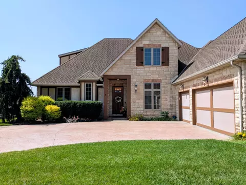Exterior - 8620 Interlochen Dr, Nixa, MO 65714 photo 3 of 23