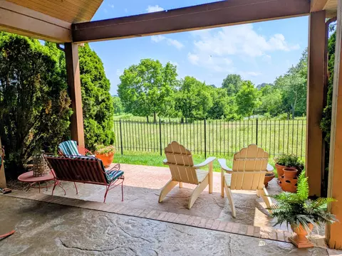 Exterior - 8620 Interlochen Dr, Nixa, MO 65714 photo 5 of 19