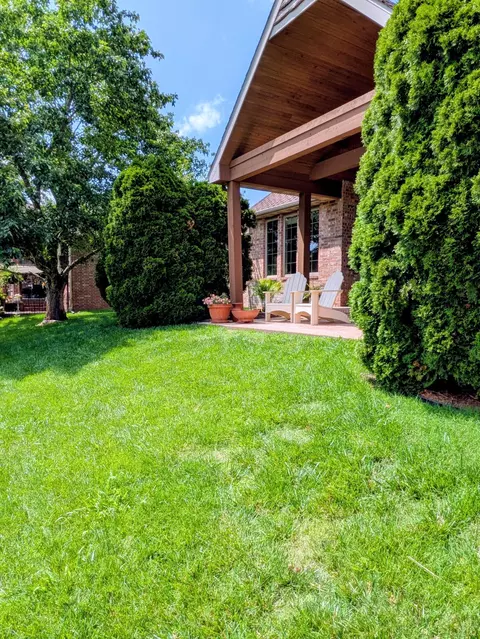 Exterior - 8620 Interlochen Dr, Nixa, MO 65714 photo 13 of 19