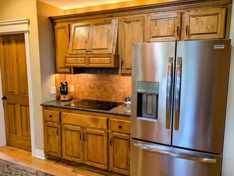 Kitchen - 8620 Interlochen Dr, Nixa, MO 65714 photo 3 of 14