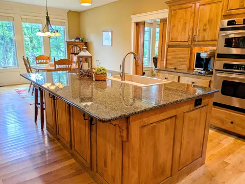 Kitchen - 8620 Interlochen Dr, Nixa, MO 65714 photo 2 of 14