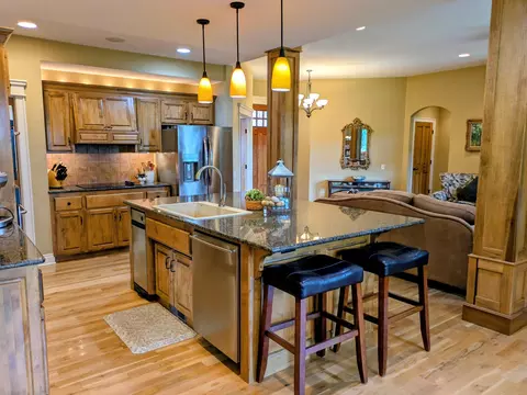 Kitchen - 8620 Interlochen Dr, Nixa, MO 65714 photo 11 of 14