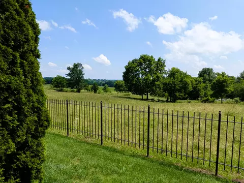 Exterior - 8620 Interlochen Dr, Nixa, MO 65714 photo 9 of 19