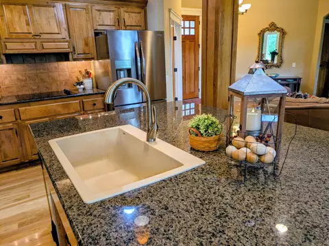 Kitchen - 8620 Interlochen Dr, Nixa, MO 65714 photo 14 of 14
