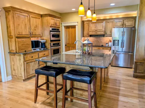 Kitchen - 8620 Interlochen Dr, Nixa, MO 65714 photo 8 of 14