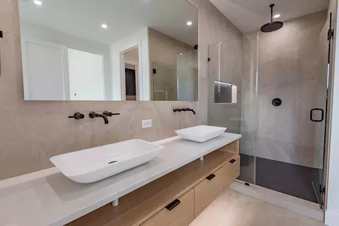 Bath - 5980 S Dollison Ave, Springfield, MO 65810 photo 7 of 8