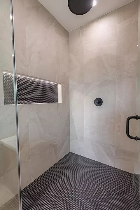 Bath - 5980 S Dollison Ave, Springfield, MO 65810 photo 8 of 8