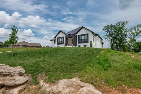 Exterior - 5980 S Dollison Ave, Springfield, MO 65810 photo 17 of 18