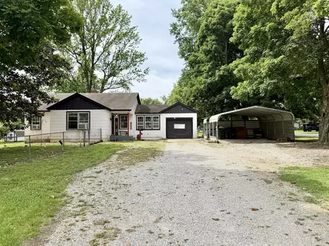 600 E Pearl St, Aurora, MO 65605