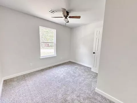 Bedroom - 104 W Barrett Ave, Walker, MO 64790 photo 6 of 7