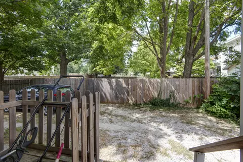 Exterior - 531 E Division St, Springfield, MO 65803 photo 3 of 4