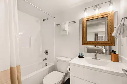 Bath - 403 Veterans Blvd #E-380, Branson, MO 65616 photo 1 of 2