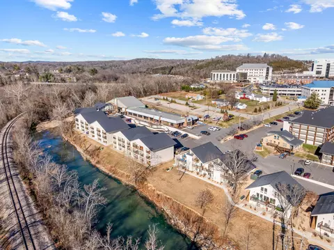 View/Area - 403 Veterans Blvd #E-380, Branson, MO 65616 photo 2 of 7