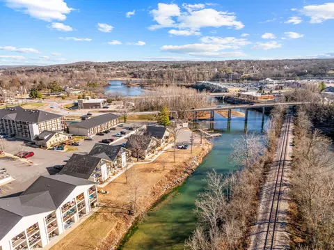 View/Area - 403 Veterans Blvd #E-380, Branson, MO 65616 photo 5 of 7