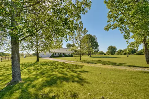 Exterior - 188 Plainview Dr, Seymour, MO 65746 photo 12 of 15