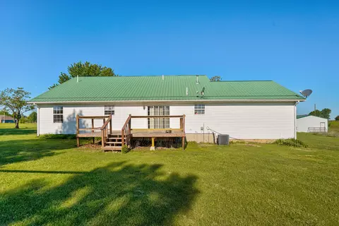 Exterior - 188 Plainview Dr, Seymour, MO 65746 photo 8 of 15