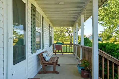 Exterior - 188 Plainview Dr, Seymour, MO 65746 photo 2 of 15