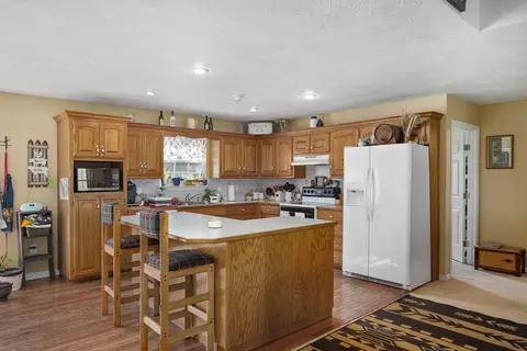 Kitchen - 188 Plainview Dr, Seymour, MO 65746 photo 1 of 3