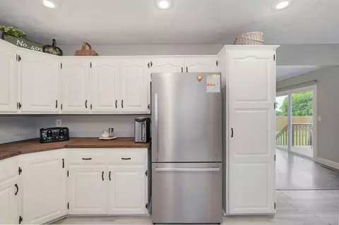 Kitchen - 403 Deer Run, Willard, MO 65781 photo 5 of 6