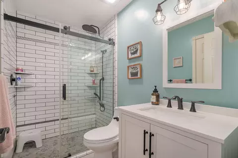 Bath - 403 Deer Run, Willard, MO 65781 photo 1 of 3
