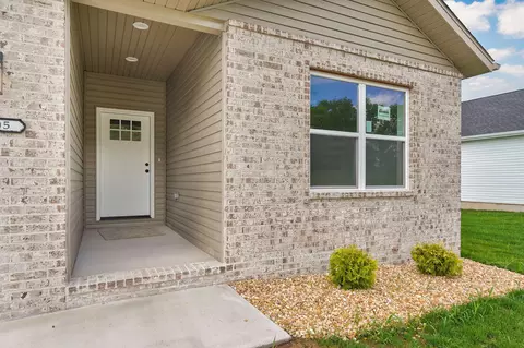 Exterior - 1005 W Jay St, Ozark, MO 65721 photo 4 of 8
