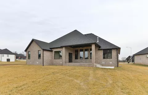 Exterior - 1999 N Alysheba Ct, Springfield, MO 65802 photo 4 of 6